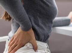 Back Pain: ਲਗਾਤਾਰ ਪਿੱਠ 'ਚ ਹੋਣ ਵਾਲੇ ਦਰਦ ਨੂੰ ਬਿਲਕੁਲ ਵੀ ਨਾ ਕਰੋ ਨਜ਼ਰਅੰਦਾਜ਼, ਹੋ ਸਕਦੇ ਇਸ ਗੰਭੀਰ ਬਿਮਾਰੀ ਦੇ ਲੱਛਣ