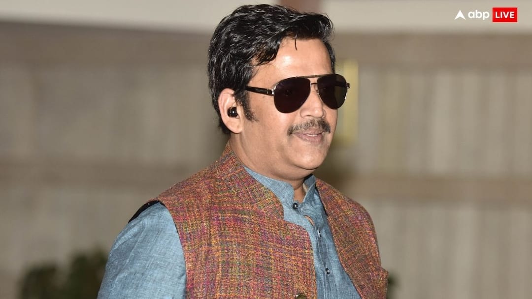 हरिभूषण ठाकुर के बयान पर यूपी में सियासत, गोरखपुर सांसद रवि किशन ने तेजस्वी यादव पर किया पलटवार UP Politics in UP over Haribhushan Thakur statement Ravi Kishan hits back at Tejashwi Yadav हरिभूषण ठाकुर के बयान पर यूपी में सियासत, गोरखपुर सांसद रवि किशन ने तेजस्वी यादव पर किया पलटवार