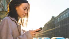 Here Are A Few Ways To Keep Your Smartphone Cool This Summer As Mercury Nearly Touches The 50°C Mark