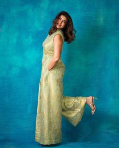 Manchu Lakshmi Prasanna : వామ్మో, మంచు లక్ష్మి - కాలు చూశారా.. ఎంత ఎత్తు లేపిందో!