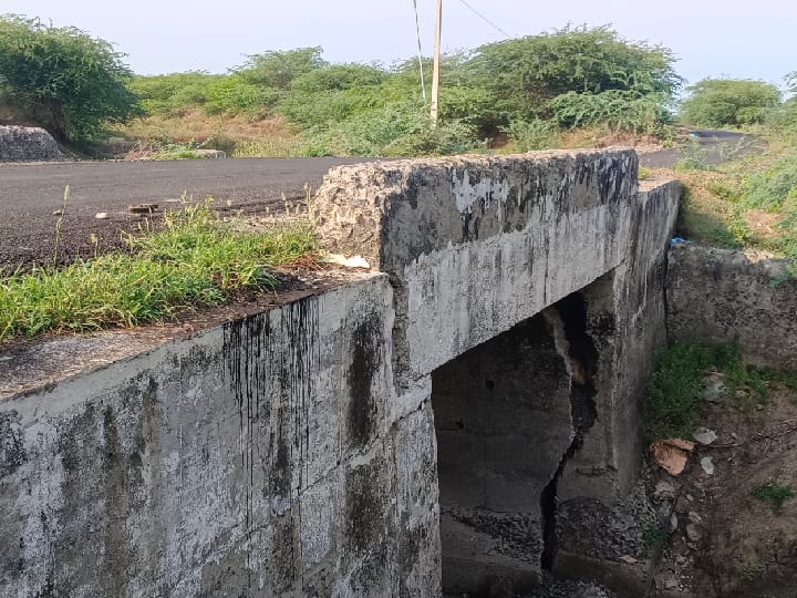 அந்தரத்தில் தொங்கும் பாலம் - உயிர் பலி ஏற்படும் முன் நெடுஞ்சாலைதுறை  நடவடிக்கை எடுக்குமா?