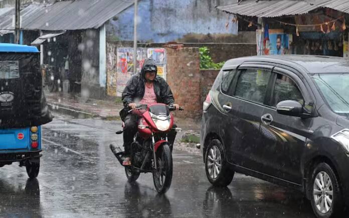 ਮੌਸਮ ਵਿਭਾਗ ਨੇ ਉਪ-ਹਿਮਾਲੀਅਨ ਪੱਛਮੀ ਬੰਗਾਲ ਅਤੇ ਸਿੱਕਮ ਵਿੱਚ 3 ਤੋਂ 6 ਜੂਨ ਦੌਰਾਨ ਭਾਰੀ ਮੀਂਹ ਦੀ ਭਵਿੱਖਬਾਣੀ ਕੀਤੀ ਹੈ।