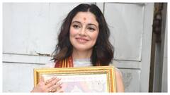 Divya Khossla Seeks Blessings At Siddhivinayak Temple - See Pics