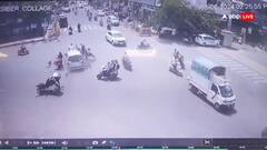 महाराष्ट्र के कोल्हापुर में रफ्तार का कहर, कार ने 5 लोगों को कुचला, खौफनाक वीडियो आया सामने