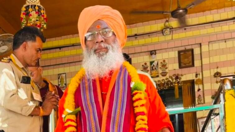'अब फिर हवाएं ही करेंगी रोशनी का फैसला...', शायराना अंदाज में साक्षी महाराज का राहुल गांधी पर पलटवार UP Lok Sabha Exit Poll 2024 BJP MP Sakshi Maharaj counterattack on Rahul Gandhi exit poll statement ann 'अब फिर हवाएं ही करेंगी रोशनी का फैसला...', शायराना अंदाज में साक्षी महाराज का राहुल गांधी पर पलटवार