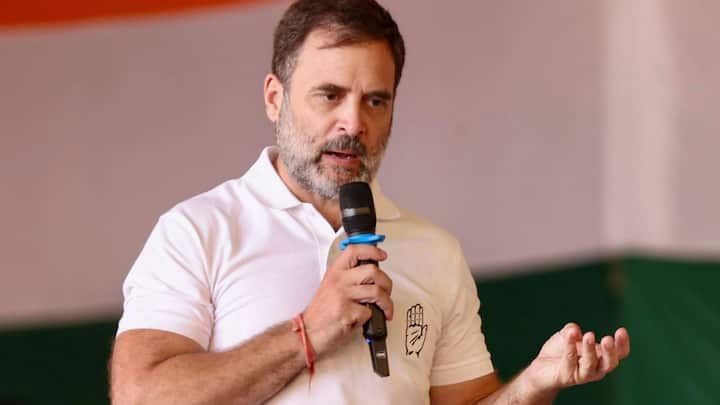 उत्तर प्रदेश की ऐसी तीन सीटें हैं, जहां पर कांग्रेस जीत दर्ज कर सकती है. यह सीट हैं रायबरेली (राहुल गांधी) बाराबंकी (तनुज पुनिया) और सहारनपुर (इमरान मसूद), इन सीटों पर कांग्रेस की भारी जीत का अनुमान लगाया जा रहा है. ऐसा TV9 भारतवर्ष गोल्ड स्ट्राइक और पीपल्स के एग्जिट पोल की रिपोर्ट में कहा गया है.