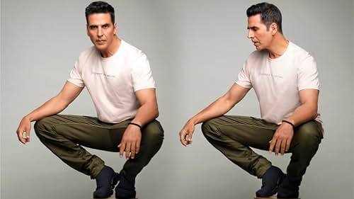 अक्षय कुमार- बॉलीवुड सुपरस्टार अक्षय कुमार फिल्मों के अलावा बिजनेस से भी तगड़ी कमाई करते हैं. कुछ समय पहले अक्षय ने अपना खुद का फैशन ब्रांड Force IX लॉन्च किया था. इसके अलावा अक्षय दो प्रोडक्शन हाउस 'ग्रेजिंग गोट पिक्चर लिमिटेड' और 'हरी ओम एंटरटेनमेंट' के मालिक भी हैं.