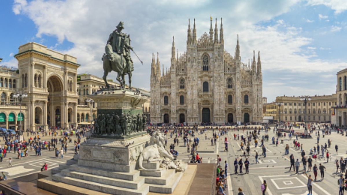 Piazza del Duomo, the Cathedral and equestrian monument to Vittorio Emanuele II. (Image Source: Getty)