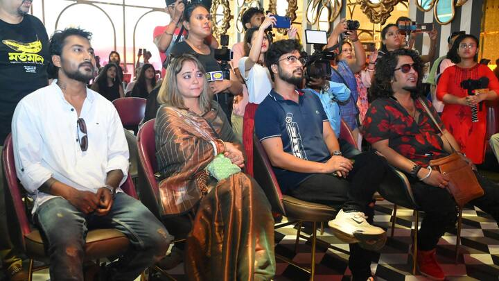 'সাঁই বাংলা ফিল্মস' এবং নয়ন রাজের প্রযোজনায়, রাতুলের পরিচালনায় তৈরি 'কালিয়াচক চ্যাপ্টার ১'-এর ট্রেলার এল প্রকাশ্যে। কালিয়াচক নামক স্থানের একদল বাসিন্দার কাজকর্মের গল্প বলবে এই ছবি।