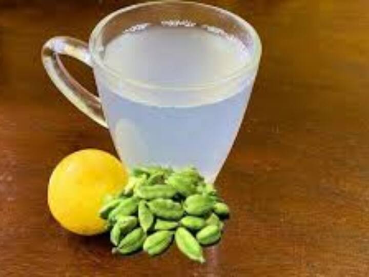 ਇਲਾਇਚੀ ਦਾ ਸ਼ਰਬਤ ਸਰੀਰ ਨੂੰ ਜਲਦੀ ਠੰਡਾ ਕਰਦਾ ਹੈ ਕਿਉਂਕਿ ਇਸ ਵਿਚ ਕੂਲਿੰਗ ਪ੍ਰਭਾਵ ਹੁੰਦਾ ਹੈ। ਇਸ ਨੂੰ ਬਣਾਉਣਾ ਵੀ ਕਾਫੀ ਆਸਾਨ ਹੈ। ਇਸ ਦਾ ਸੇਵਨ ਕਰਨ ਨਾਲ ਐਸੀਡਿਟੀ ਦੀ ਸਮੱਸਿਆ ਨਹੀਂ ਹੁੰਦੀ ਅਤੇ ਪਾਚਨ ਕਿਰਿਆ ਠੀਕ ਰਹਿੰਦੀ ਹੈ।