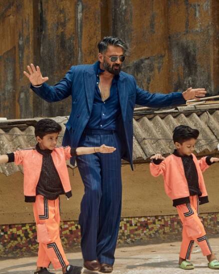 सुनील शेट्टी- बॉलीवुड में 'अन्ना' के नाम से फेमस एक्टर सुनील शेट्टी बिजनेस से बंपर कमाई करते हैं. सुनील शेट्टी दो रेस्टोरेंट चलाते हैं. उनके एक रेस्टोरेंट का नाम 'मिश्चीफ रेस्टोरेंट' है जबकि h2o नाम का उनका एक बार है.