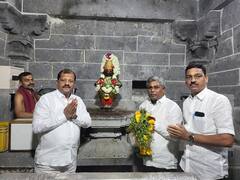 Loksabha Election 2024 : लोकसभेच्या निकालाला उरले अवघे काही तास, धाकधूक वाढली; ठाकरेंचे शिलेदार बंडू जाधव विठुरायाच्या दर्शनासाठी पंढरपुरात, पाहा फोटो