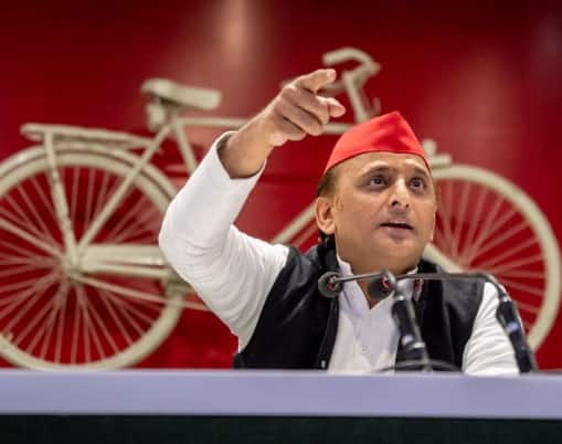 UP Lok Sabha Election Result 2024: ઉત્તર પ્રદેશમાં લોકસભા ચૂંટણી માટે મતગણતરી ચાલુ છે. સમાજવાદી પાર્ટી અને કોંગ્રેસના ગઠબંધને ખૂબ જ શાનદાર પ્રદર્શન કર્યું છે.