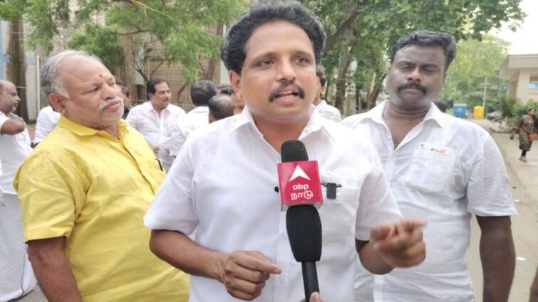 Lok Sabha Election Results 2024 CPM candidate Su Venkatesan who won by a margin of 2,09,409 votes, won for the 2nd time in Madurai Madurai Election Results: 2 லட்சம் வாக்குகள் வித்தியாசம்! மீண்டும் மதுரைக்கு எம்.பி.யான சு.வெங்கடேசன் - குவியும் வாழ்த்து