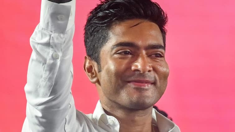 Lok Sabha Election Result 2024 TMC Candidate Abhishek Banerjee Record Wins by Margin of seven Lakh Votes in Diamond Harbour constituency in West Bengal Lok Sabha Election Result 2024: अभिषेक बनर्जी ने बनाया नया रिकॉर्ड, बंगाल के चुनावी इतिहास में दर्ज की सबसे बड़ी जीत; जानें कितने मिले वोट