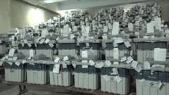 जब ईवीएम से की जाती है काउंटिंग, तो क्यों कुछ वोट घटा दिए जाते हैं?