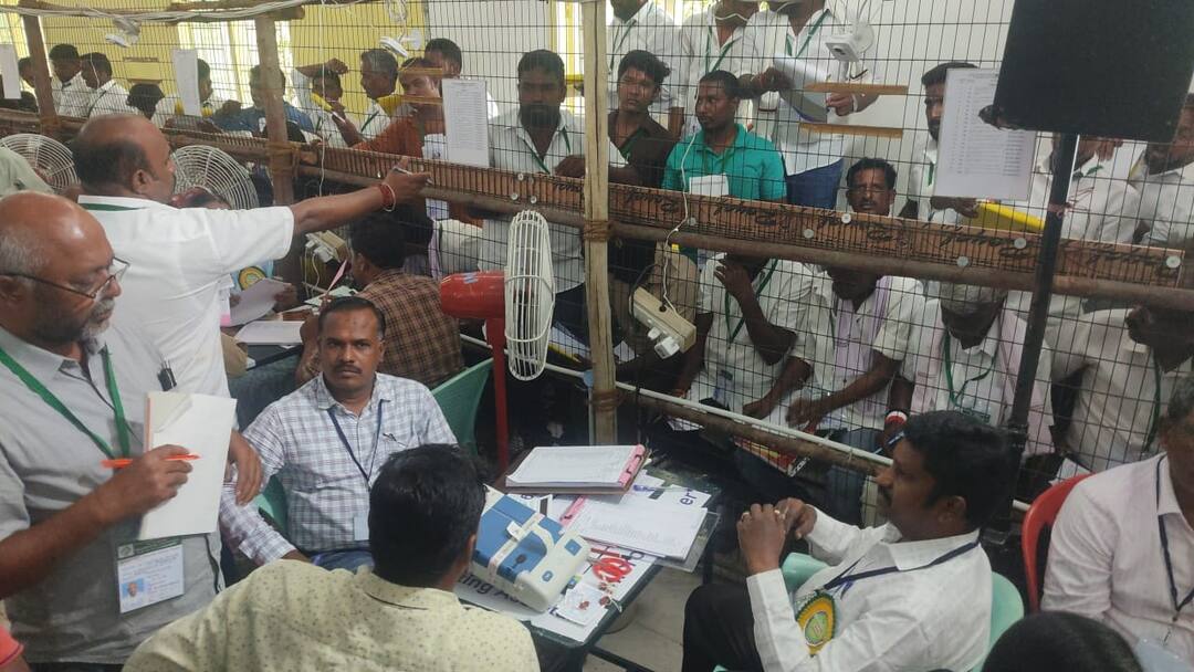 Salem Lok Sabha Election Result 2024 AIADMK Vignesh P Trailing Vote Counting Latest News TNN Salem Election Result 2024: கோட்டையில் கொடி நாட்டுமா? கோட்டைவிடுமா? - சேலத்தில் பின்தங்கிய அதிமுக