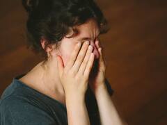 Migraine: ਹੀਟਵੇਵ ਦੇ ਦੌਰਾਨ ਵੀ ਵੱਧ ਸਕਦਾ ਹੈ ਮਾਈਗ੍ਰੇਨ ਦਾ ਖ਼ਤਰਾ? ਲੱਛਣਾਂ ਦੀ ਪਛਾਣ ਕਰਕੇ ਇਸ ਤਰ੍ਹਾਂ ਕਰੋ ਬਚਾਅ