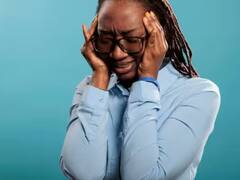 Migraine: ਹੀਟਵੇਵ ਦੇ ਦੌਰਾਨ ਵੀ ਵੱਧ ਸਕਦਾ ਹੈ ਮਾਈਗ੍ਰੇਨ ਦਾ ਖ਼ਤਰਾ? ਲੱਛਣਾਂ ਦੀ ਪਛਾਣ ਕਰਕੇ ਇਸ ਤਰ੍ਹਾਂ ਕਰੋ ਬਚਾਅ