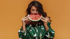 Watermelon For Face: तरबूज के रस का इस्तेमाल कर पाएं ग्लोइंग स्किन, लोग भी पूछेंगे आपके चमकदार चेहरे का राज