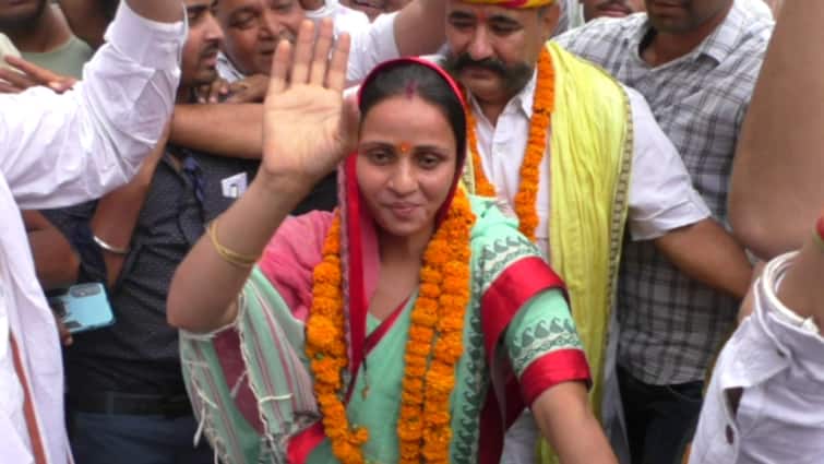 Sanjna Jatav Congress candidate Bharatpur Lok Sabha seat Rajasthan winning by margin of 51 983 votes ANN Rajasthan Election Result: भरतपुर लोकसभा सीट से संजना जाटव की 51,983 मतों से जीत, खुशी से झूम उठीं कांग्रेस प्रत्याशी