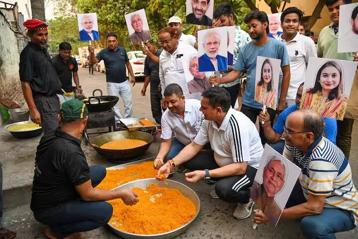 இந்நிலையில் பாஜக கட்சியினர் அவரவர் தொகுதிகளில் வாக்கு எண்ணிக்கை முடியும் முன்பே வெற்றியை கொண்டாட மும்மரமாகிவிட்டனர்.