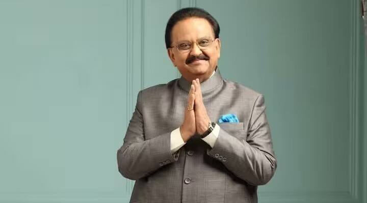 எஸ் பி பி மறைந்தாலும் அவர் பாடல் மூலம் இன்றைக்கும் நம்முடன் வாழ்த்துக் கொண்டிருக்கிறார். ஜூன் 4 ஆம் தேதி பிறந்த எஸ் பி பாலசுப்ரமணியத்தை பலரும் போற்றி வருகின்றனர்.