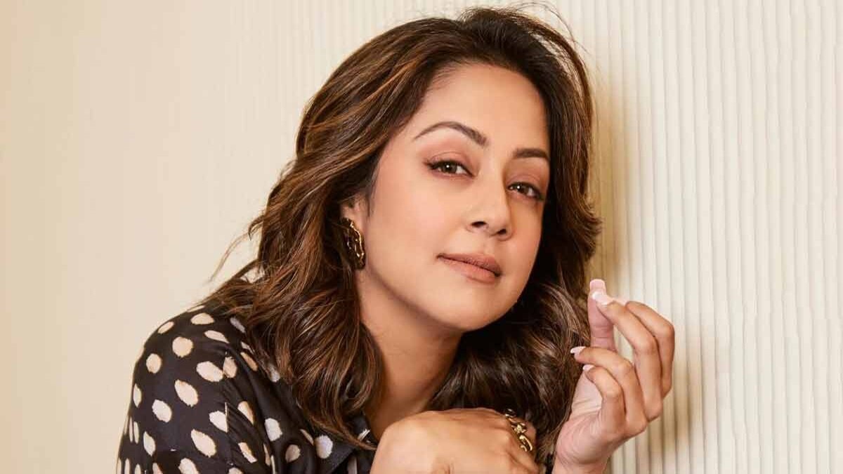 Jyothika: பிரிச்சு பார்க்காதீங்க ப்ளீஸ்... ரசிகர்களுக்கு நடிகை ஜோதிகா கோரிக்கை