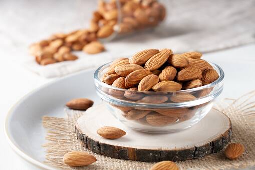 While we often focus on using creams and lotions for skincare, what we eat is also crucial. Among the many good foods for your skin, almonds really stand out.