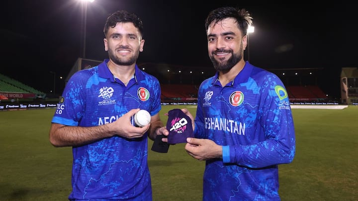 फजलहक फारूकी ने गेंदबाजी में शानदार प्रदर्शन करते हुए पांच विकेट चटकाए। नवीन-उल-हक और राशिद खान ने दो-दो विकेट लिए और मुजीब उर रहमान ने एक विकेट लिया। (छवि क्रेडिट: गेटी इमेजेज)