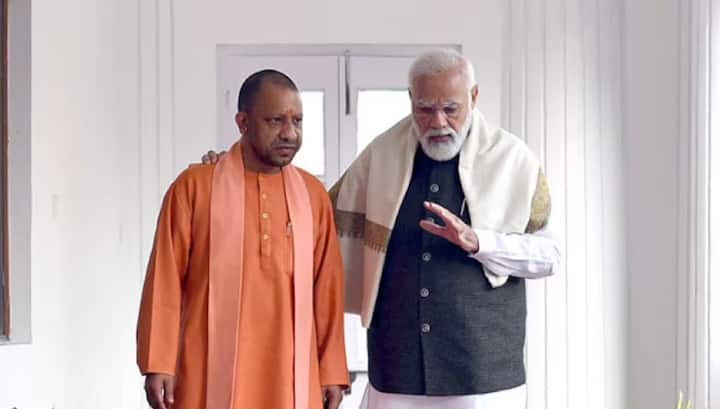 यूपी में वैसे तो यादवों के वोट पर सपा की पकड़ है, लेकिन कुछ हिस्सा बीजेपी के खाते में भी आता है. करीब 18.4 यादवों ने यूपी में योगी और मोदी पर भरोसा जताया, बिहार में 31.3 प्रतिशत यादवों का वोट बीजेपी को गया.