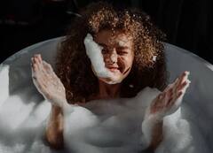 Oil Bathing : வாரத்தில் எத்தனை முறை எண்ணெய் தேய்த்து குளிக்கலாம்?