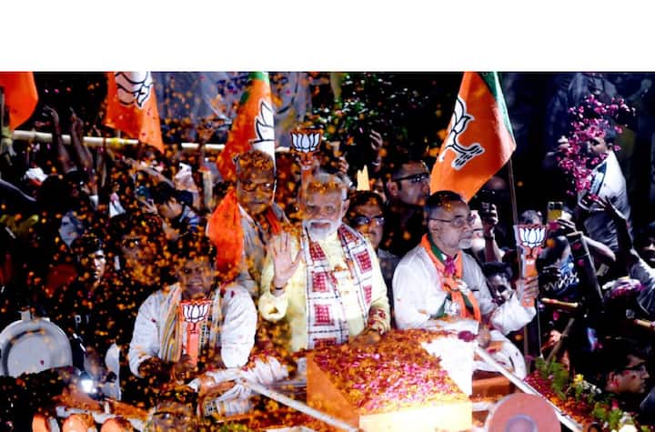 नोनिया 54.5 प्रतिशत, मुशार/मांझी 54.4 प्रतिशत, पासवान/दुसाध 49.9 प्रतिशत, जाटव 58.1 प्रतिशत, धनुक 51.1 प्रतिशत, धोबी 57.1 प्रतिशत वोट अपना बिहार में मोदी के नाम पर बीजेपी को देकर आए हैं.