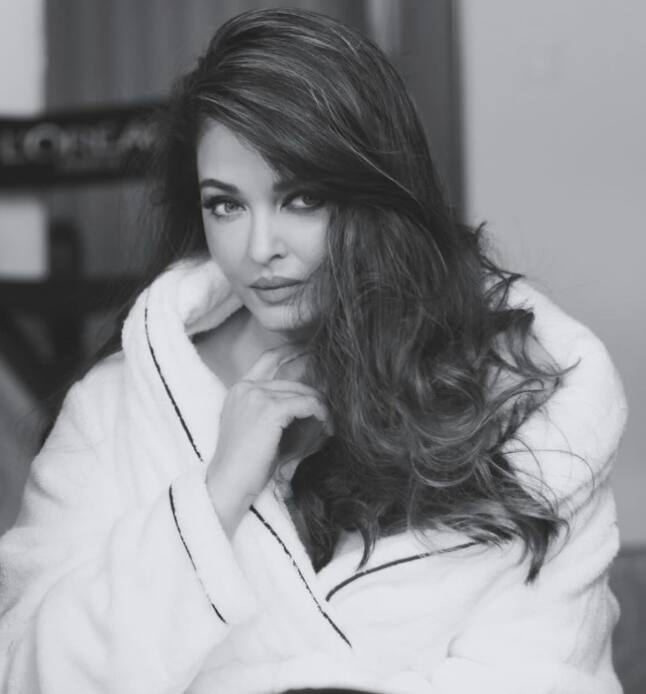 इस वीडियो में करण जौहर श्वेता बच्चन से पूछते हैं कि उनको ऐश्वर्या की किस बात से नफरत है, वो क्या टॉलरेट करती हैं?