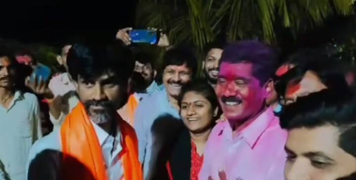 बीडमध्ये मराठा आरक्षणामुळे जातीय संघर्ष पाहायला मिळाला.