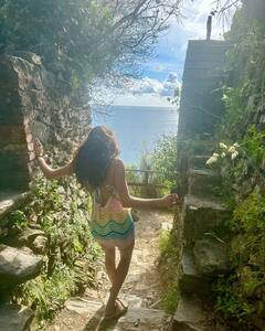 Janhvi Kapoor Photo: ઈટાલીમાં બોયફ્રેન્ડ શિખર સાથે મસ્તી કરતી જોવા મળી જાન્હવી કપૂર