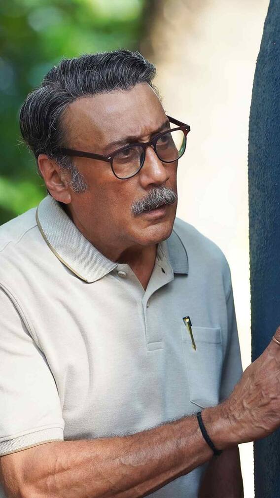 कभी चॉल में रहते था ये एक्टर आज है आलीशान घर का मालिक