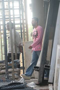 मां-पापा के साथ नए घर को देखने पहुंचीं राहा, सीने से लगाए दिखें रणबीर, तो कभी आलिया ने लिया गोद