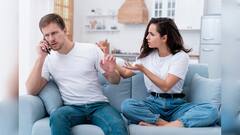 Relationship Tips: अगर आप में भी हैं ये आदतें तो तुरंत बना लें दूरी, वरना रिश्ता टूटने में नहीं लगेगा वक्त