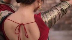 Fashionable Blouse: ब्लाउज की ये 5 डिजाइन जीत लेगी आपका दिल, आप भी कर सकती हैं इन्हें ट्राई