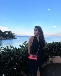 Janhvi Kapoor Photo: ઈટાલીમાં બોયફ્રેન્ડ શિખર સાથે મસ્તી કરતી જોવા મળી જાન્હવી કપૂર