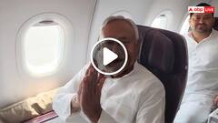 फ्लाइट में कुछ इस अंदाज में दिखे नीतीश-तेजस्वी, CM ने पूछा- कैसी तबीयत है?