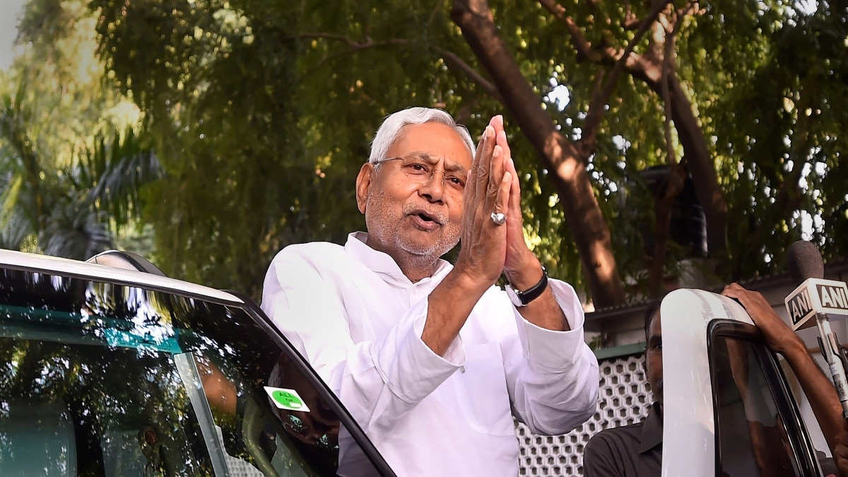 Nitish Kumar: ‘नीतीश कुमार से चाहे कोई प्यार करे या घृणा…’, JDU बोली- CM की ‘सोशल इंजीनियरिंग’ है सब पर भारी