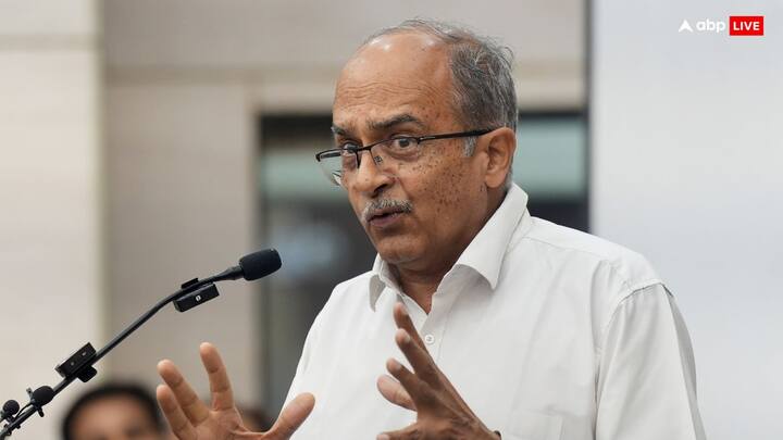 एक्स पर पांच जून, 2024 को प्रशांत भूषण ने लिखा कि एनडीए को इंडिया से ज्यादा सीटें मिलीं, फिर भी यह एनडीए की हार है.