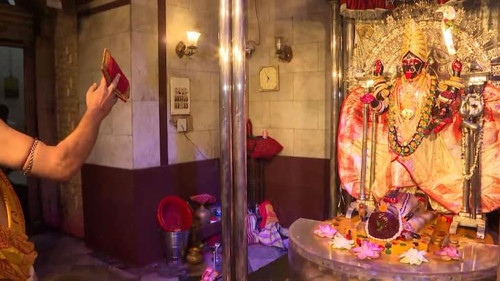 বাঙালী জীবনে ফলহারিণী কালীপুজোর তাৎপর্য লুকিয়ে রয়েছে শ্রী রামকৃষ্ণের জীবনধারাতেই।