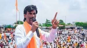 मराठा आरक्षणासंदर्भातील नाराजीमुळे मतदारांनी महायुतीऐवजी महाविकास आघाडीला निवडले आहे.