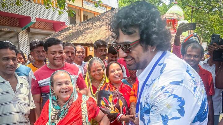 ঘাটালে ছিল হাড্ডাহাড্ডি লড়াই। বিজেপি প্রার্থী হিরণ চট্টোপাধ্যায়কে হারিয়ে এবছরের লোকসভা নির্বাচনেও ঘাটাল কেন্দ্র থেকে জয়ী হয়েছেন অভিনেতা দেব।