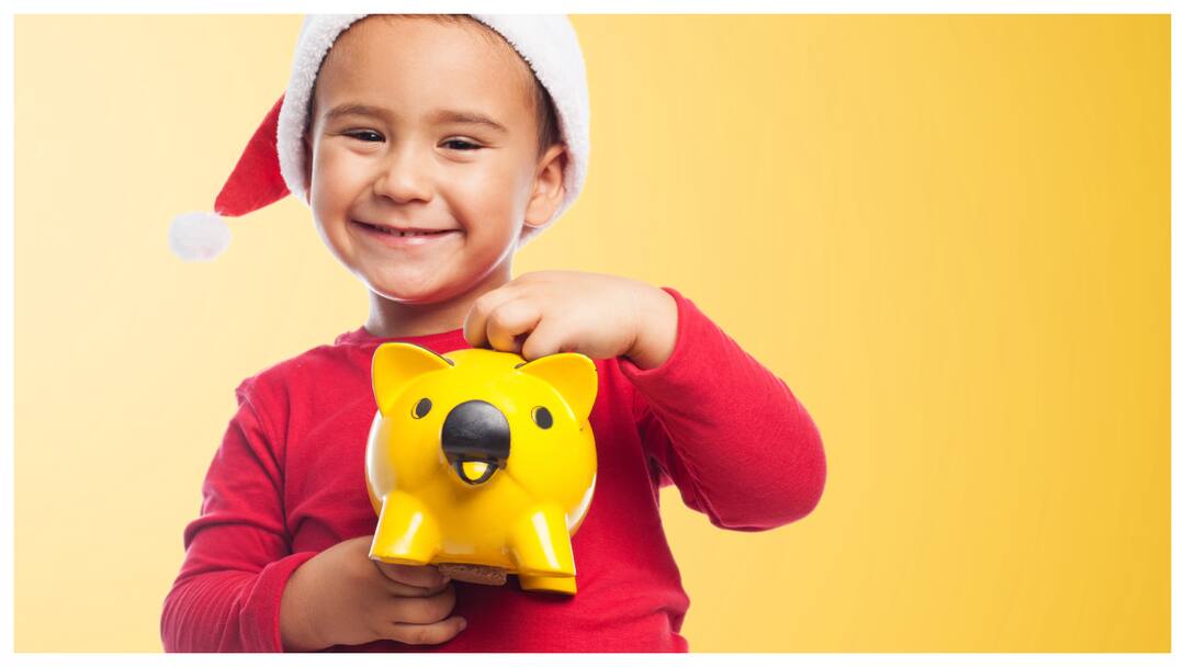 How many old year child should teach for saving money investment and pocket money Parenting Tips: बच्चों को किस उम्र में सिखाना चाहिए पैसे बचाना, बड़े होकर आएगी बेहद काम