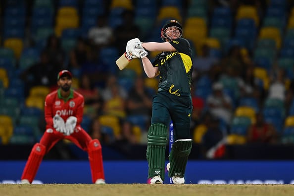 Meanwhile, opener David Warner held the innings together from one end, scoring 56 runs off 51 balls, including 6 fours and 1 six. In the middle order, Marcus Stoinis played a brilliant innings, smashing 67 runs off just 36 balls, featuring 2 fours and 6 sixes. Glenn Maxwell failed to make an impact and was dismissed without scoring, returning to the pavilion early for a duck.