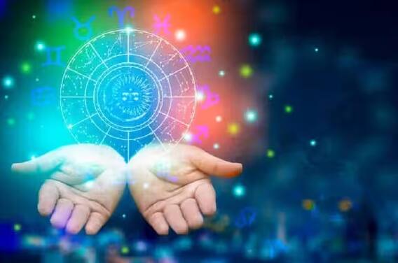 Astrology : आज शनी जयंतीसह बुध आणि शुक्राच्या संयोगाने जुळून आलाय 'काल योग'; कुंभसह 'या' 5 राशींना मिळणार नशिबाची साथ Astrology : आज शनी जयंतीसह बुध आणि शुक्राच्या संयोगाने जुळून आलाय 'काल योग'; कुंभसह 'या' 5 राशींना मिळणार नशिबाची साथ
